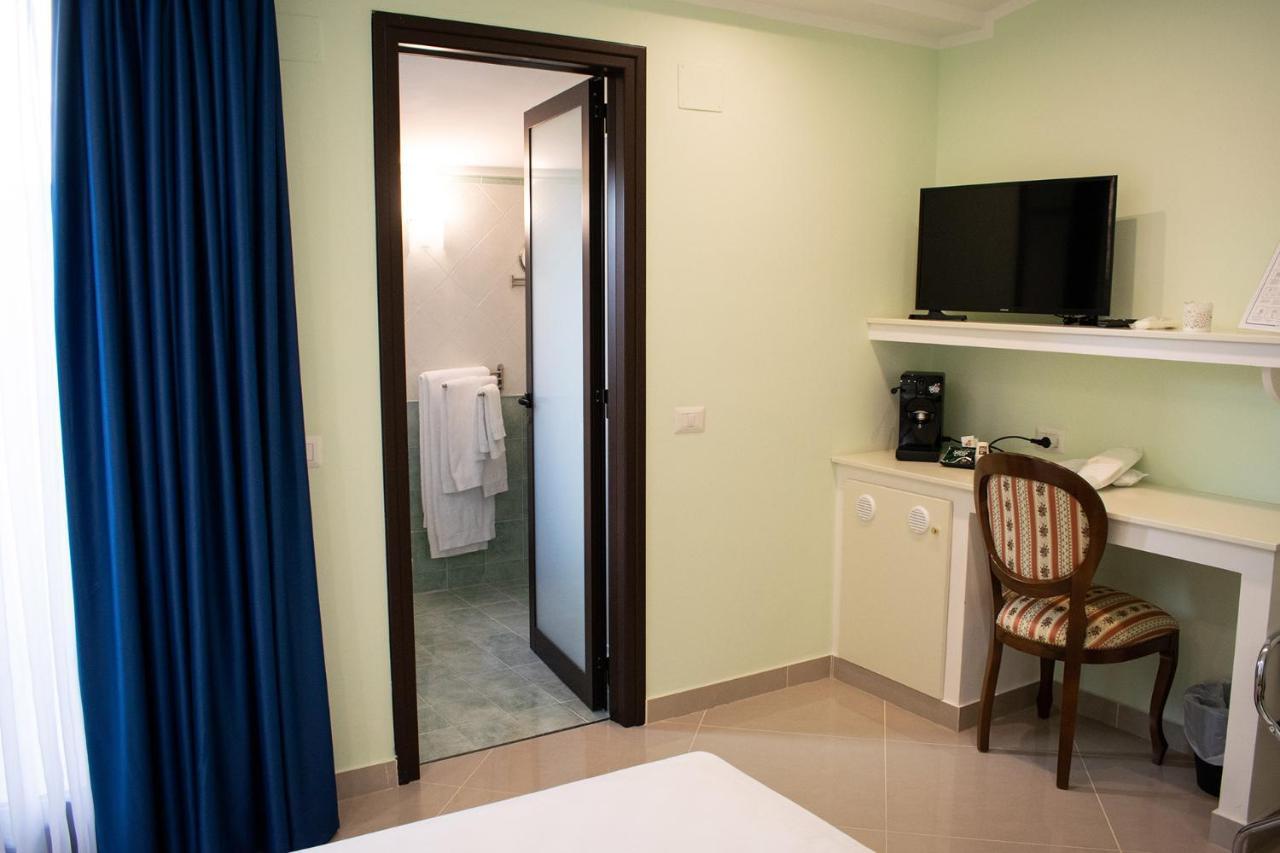 Relais Villa Del Carmelo كاستل سان جورجيو المظهر الخارجي الصورة